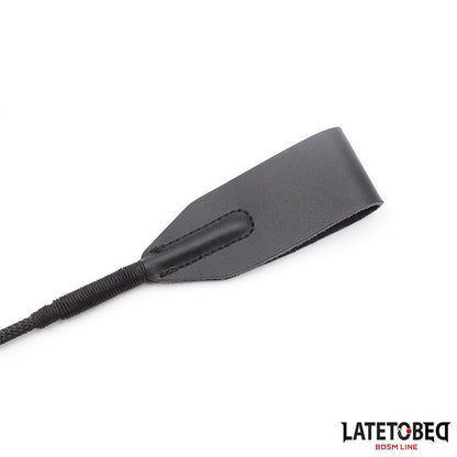 LATETOBED BDSM LINE - FUSTA CLÁSICA MANGO TRENZADO 60CM