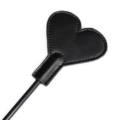 LATETOBED BDSM LINE - FUSTA FORMA DE CORAZÓN 35 CM