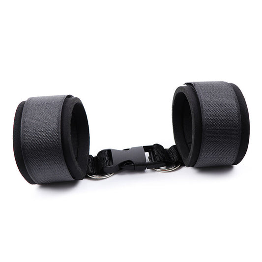 OHMAMA FETISH - NEOPRENE HANDCUFFS WITH CLOSURE