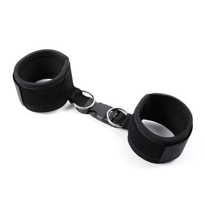 OHMAMA FETISH - NEOPRENE HANDCUFFS WITH CLOSURE