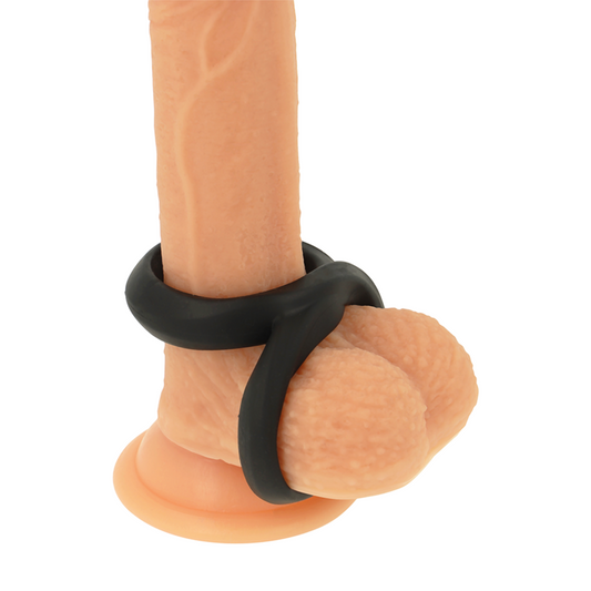 Alimentació: anell de penis super flexible i resistent i testicles PR12 negres