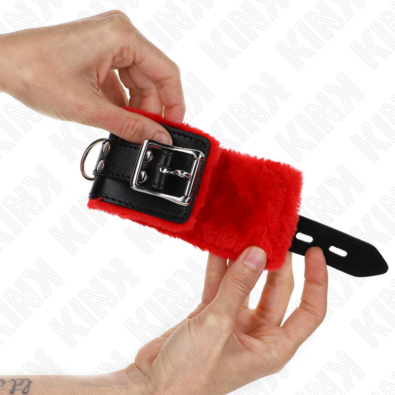 KINK - LINED WRISTBANDS WITH SQUARE HOLES, RED AND ADJUSTABLE BLACK STRAP, 17-29 CM X 6 CM