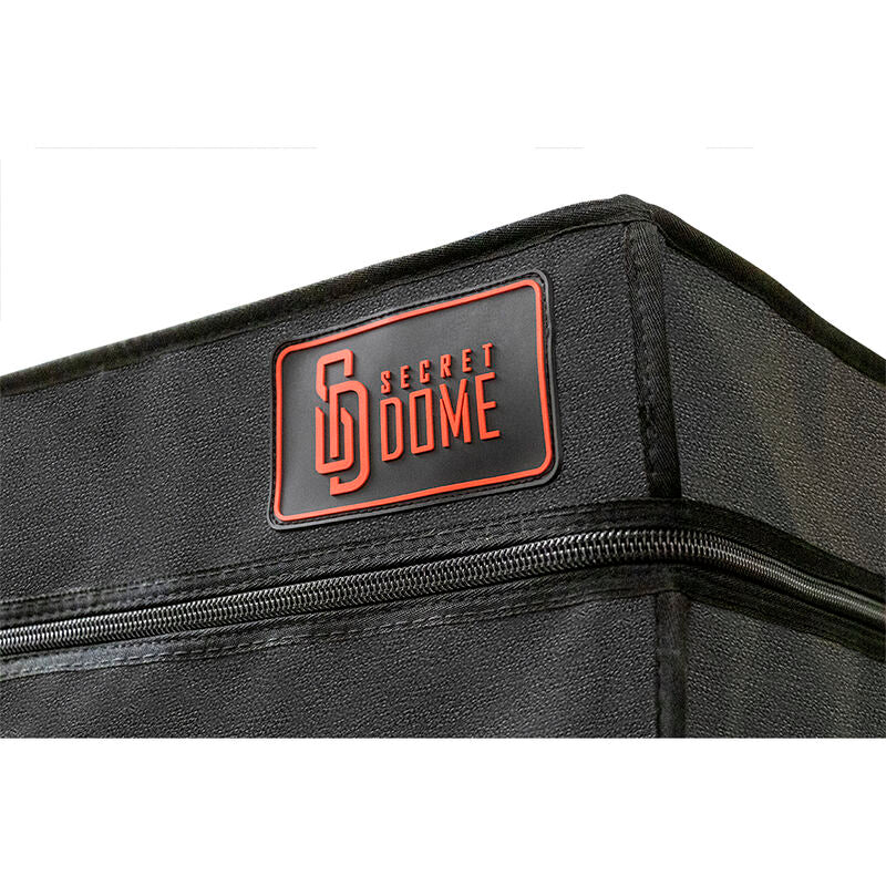 SECRET DOME - KINK CLUB CABINA BUKKAKE NEGRO & ROJO