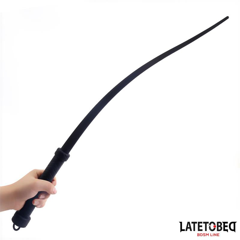 LATETOBED BDSM LINE - LÁTIGO DE SILICONA 61 CM