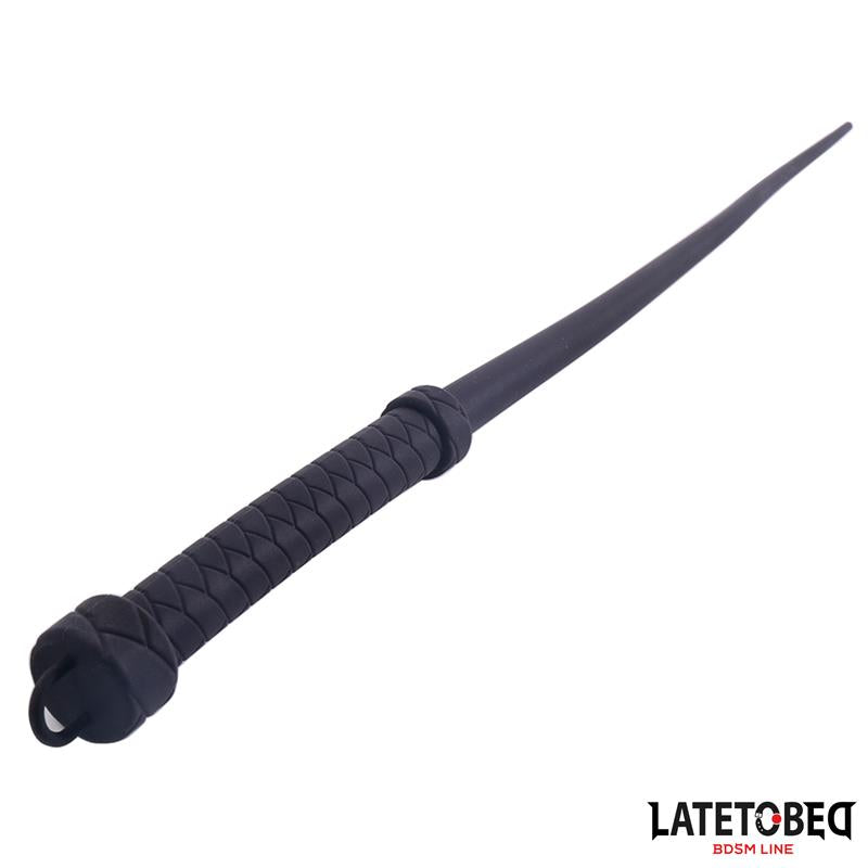 LATETOBED BDSM LINE - LÁTIGO DE SILICONA 61 CM