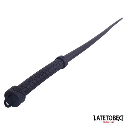 LATETOBED BDSM LINE - LÁTIGO DE SILICONA 61 CM
