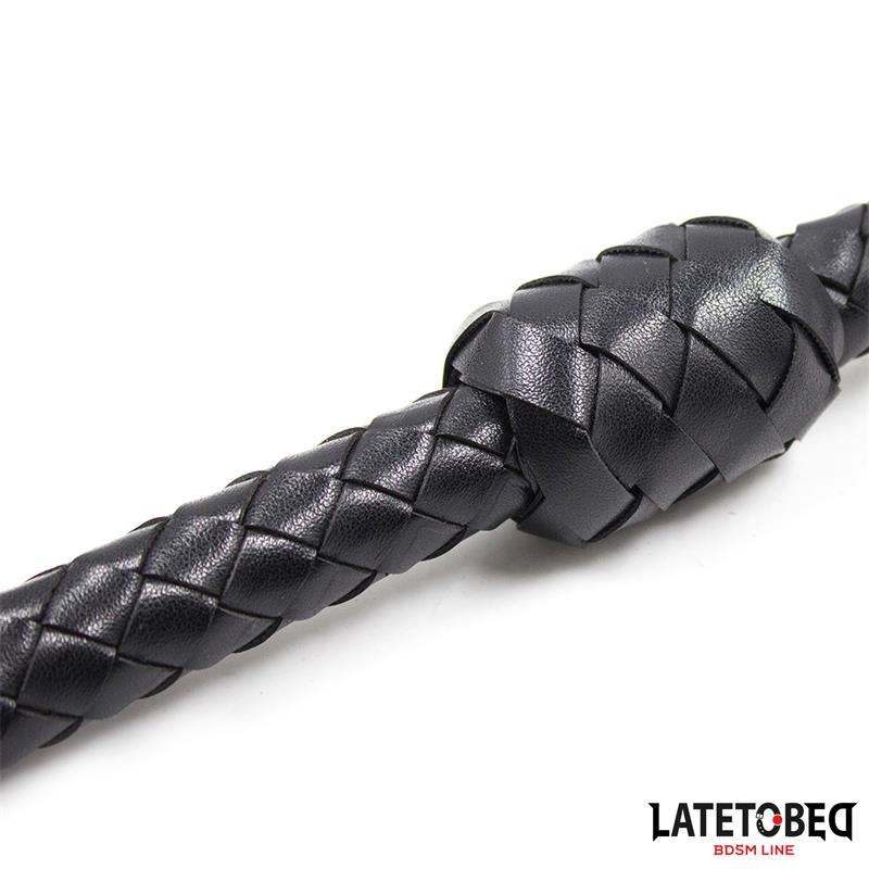 LATETOBED BDSM LINE - LÁTIGO TRENZADO NEGRO 116CM