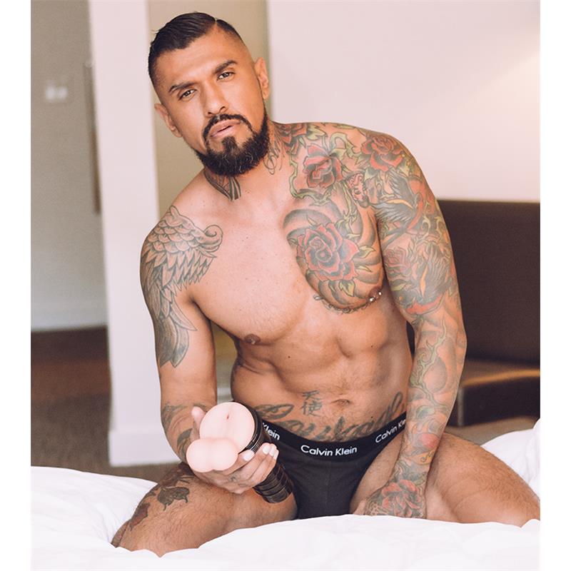 FLESHLIGHT - MASTURBADOR CON TESTÍCULOS FLESHSACK