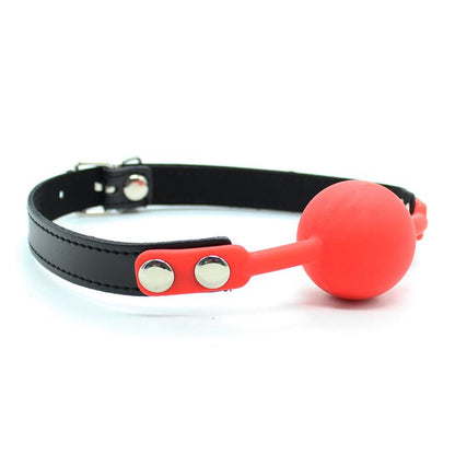 LATETOBED BDSM LINE - MORDAZA DE BOLA LISA DE SILICONA 4 CM NEGRO/ROJO