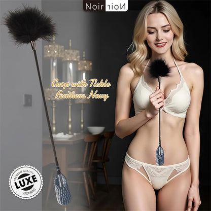 CHISA - PALA CON PLUMA ESTIMULADORA AZUL NAVY