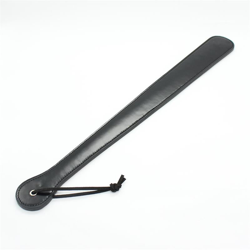 LATETOBED BDSM LINE - PALA CUERO VEGANO 48 CM