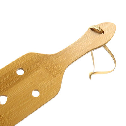 LATETOBED BDSM LINE - PALA DE BAMBÚ CON CORAZONES 33 CM