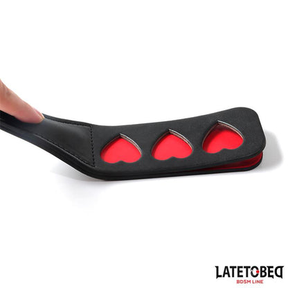 LATETOBED BDSM LINE - PALA DOBLE CAPA CON CORAZONES 32 CM