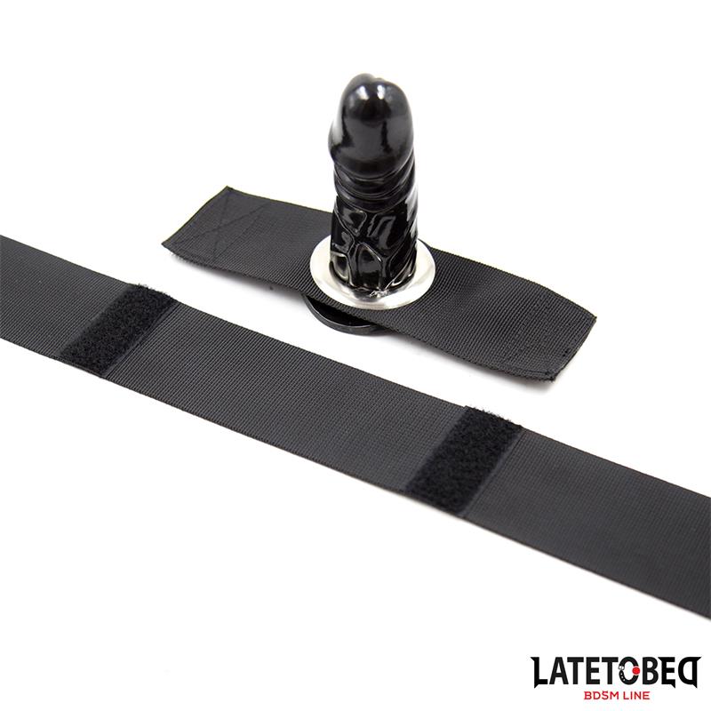 LATETOBED BDSM LINE - PENE PEQUEÑO MULTIPOSICIÓN PIERNA NEGRO
