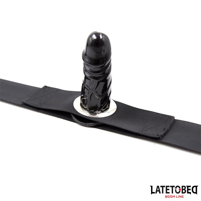 LATETOBED BDSM LINE - PENE PEQUEÑO MULTIPOSICIÓN PIERNA NEGRO