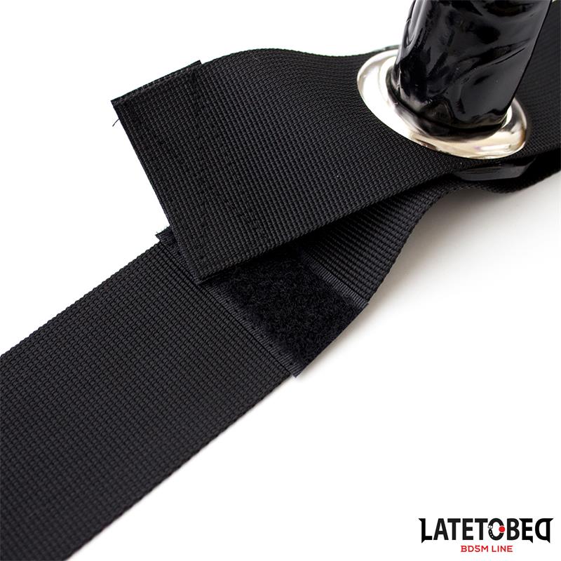 LATETOBED BDSM LINE - PENE PEQUEÑO MULTIPOSICIÓN PIERNA NEGRO