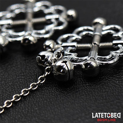 LATETOBED BDSM LINE - PINZAS DE METAL PARA PEZONES CADENA Y CASCABELES