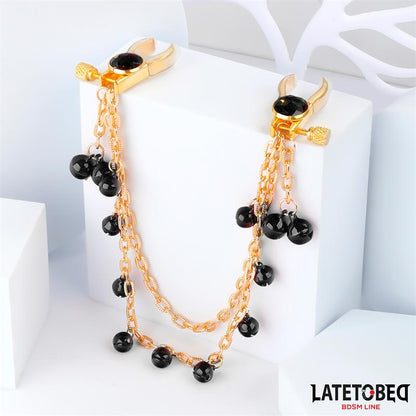 LATETOBED BDSM LINE - PINZAS PARA PEZONES CON CADENA Y CASCABELES