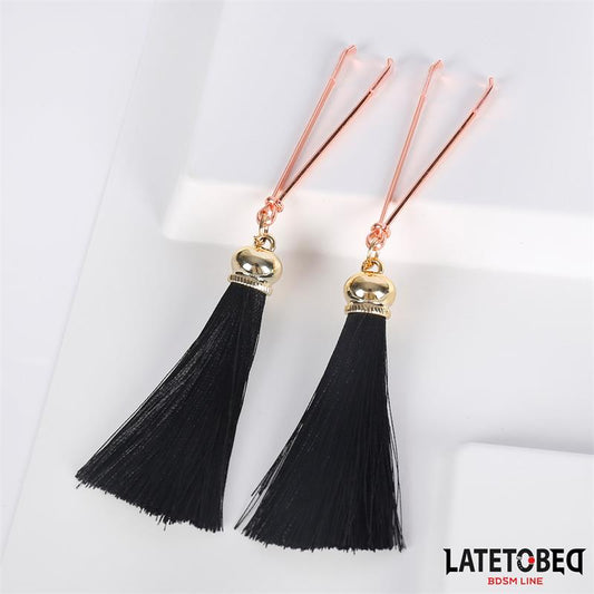LATETOBED BDSM LINE - PINZAS PARA PEZONES CON FLECOS