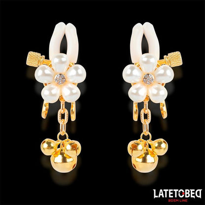 LATETOBED BDSM LINE - PINZAS PARA PEZONES CON FLOR DE PERLAS