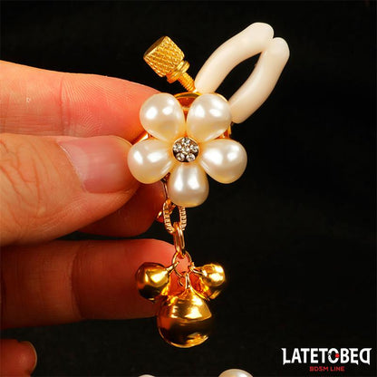 LATETOBED BDSM LINE - PINZAS PARA PEZONES CON FLOR DE PERLAS