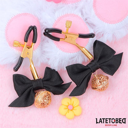 LATETOBED BDSM LINE - PINZAS PARA PEZONES CON LAZO NEGRO