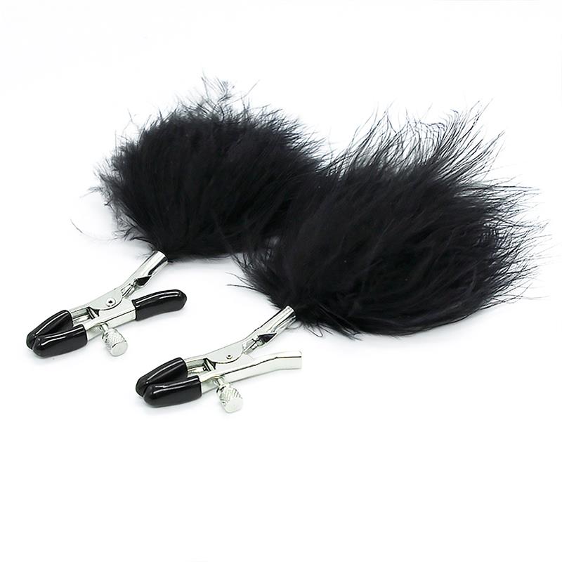 LATETOBED BDSM LINE - PINZAS PARA PEZONES CON POMPÓN DE PELO LARGO NEGRO