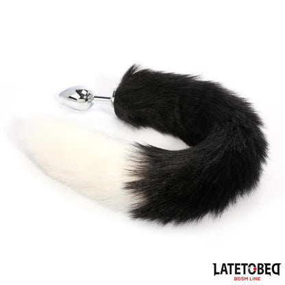 LATETOBED BDSM LINE - PLUG ANAL CON COLA BLANCO Y NEGRO 40 CM