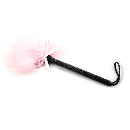 LATETOBED BDSM LINE - PLUMERO CON LAZO 25 CM ROSA