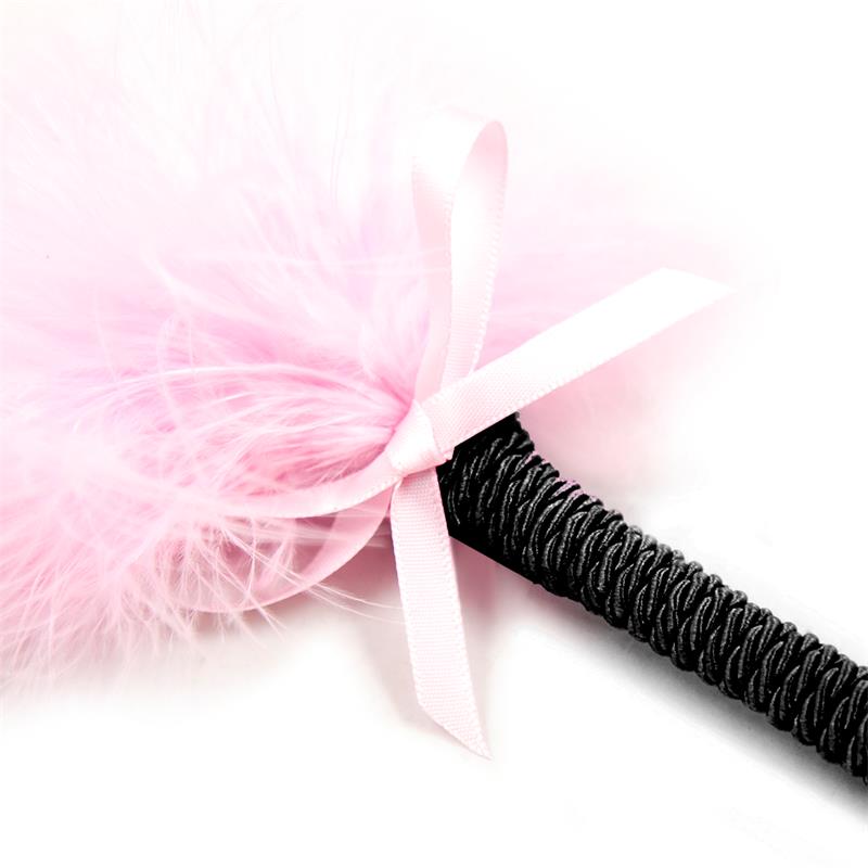 LATETOBED BDSM LINE - PLUMERO CON LAZO 25 CM ROSA