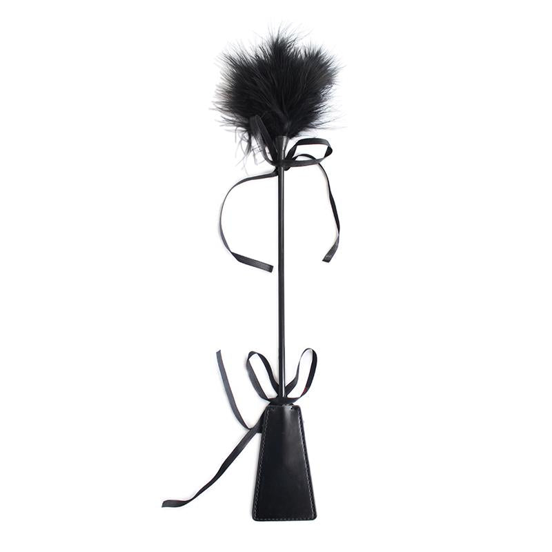 LATETOBED BDSM LINE - PLUMERO Y FUSTA 2 EN 1 49 CM NEGRO
