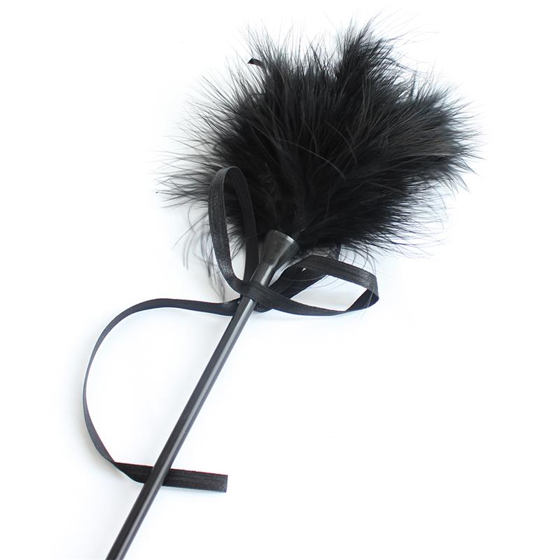 LATETOBED BDSM LINE - PLUMERO Y FUSTA 2 EN 1 49 CM NEGRO