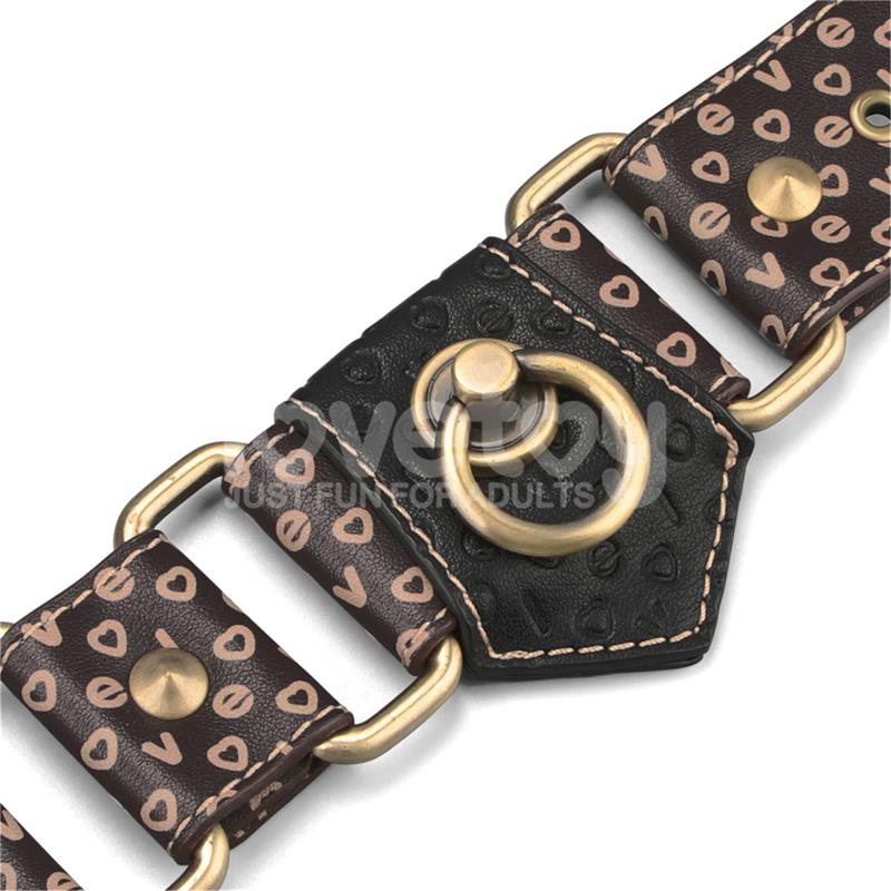 LOVETOY - REBELLION REIGN SET DE RESTRICCIONES PARA MUSLOS Y MUÑECAS