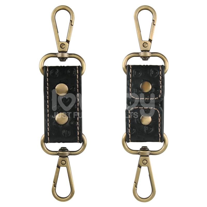 LOVETOY - REBELLION REIGN SET DE RESTRICCIONES PARA MUSLOS Y MUÑECAS