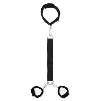 BONDAGE PLAY - COLLAR CON ESPOSAS AJUSTABLES  NEGRO