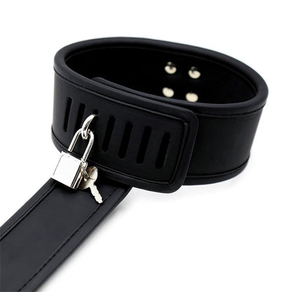 INTOYOU BLACK SHADOW - SET DE COLLAR CON ESPOSAS Y PARA MUÑECAS CUERO VEGANO