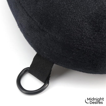 MIDNIGHT DESIRES - SET DE RESTRICCIONES CON COJÍN PARA EL CUELLO