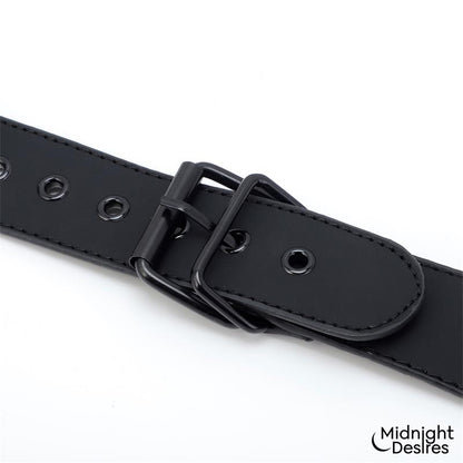 MIDNIGHT DESIRES - SET DE RESTRICCIONES CON COLLAR Y ESPOSAS