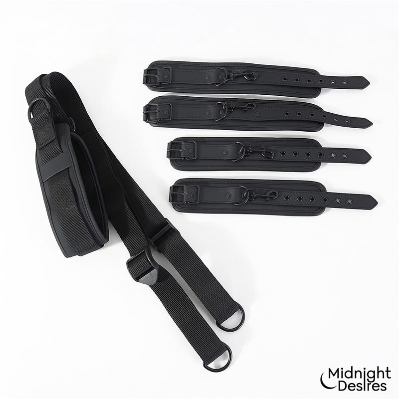 MIDNIGHT DESIRES - SET DE RESTRICCIONES CON SUJECIÓN PARA EL CUELLO