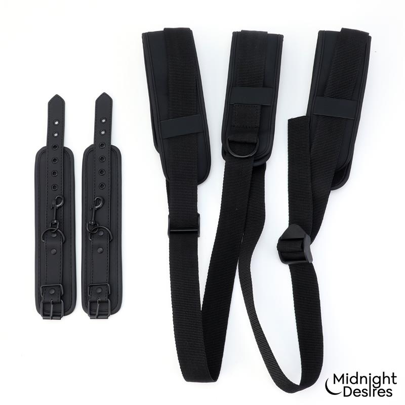 MIDNIGHT DESIRES - SET DE RESTRICCIONES CON SUJECIÓN PARA EL CUELLO