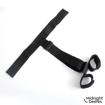 MIDNIGHT DESIRES - SET DE RESTRICCIONES PARA CUELLO Y BRAZOS