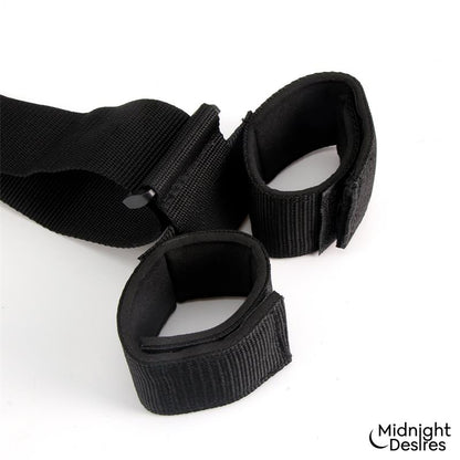 MIDNIGHT DESIRES - SET DE RESTRICCIONES PARA CUELLO Y BRAZOS