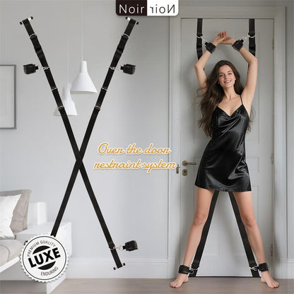 CHISA - SET DE SUJECCIÓN PARA LA PUERTA CON ESPOSAS